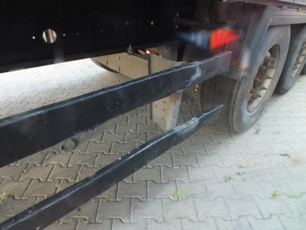 Zdjęcie przedmiotu: KRONE SD Curtain trailer