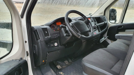 Zdjęcie przedmiotu: PEUGEOT/JEGGER BOXER 435 BlueHDi Euro 6 1997ccm - 163HP 3,5t 16-19