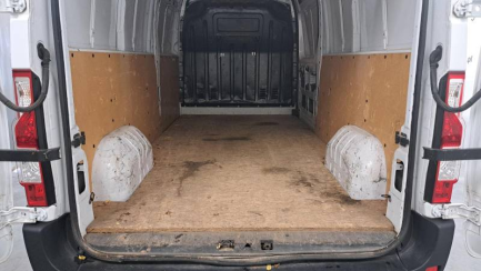 Zdjęcie przedmiotu: Renault Master FWD 2.3 dCi E6d 3.5t L3H2 Extra