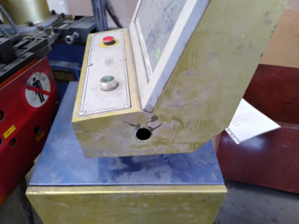 Zdjęcie przedmiotu: Jiangsu Hefeng Mechanical Making Co., Ltd. (China) DW50NC. Hydraulic bending machine