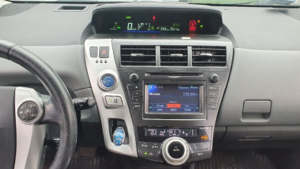 Zdjęcie przedmiotu: Toyota Prius 1.8 HSD Premium