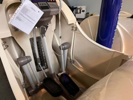 Zdjęcie przedmiotu: A cosmetic device used for body shaping STUDIO FIGURA Swan Shaper