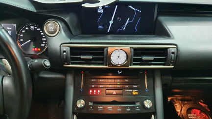 Zdjęcie przedmiotu: LEXUS, IS 16-, IS 200t / 300 Elegance