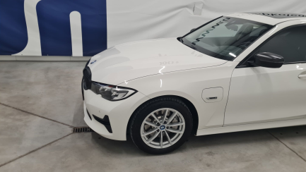 Zdjęcie przedmiotu: Bmw 330e aut