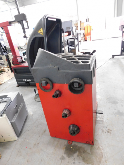 Zdjęcie przedmiotu: Werther International SpA WB277 wheel balancer