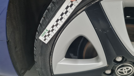 Zdjęcie przedmiotu: Toyota Prius 1.8 Hybrid Premium Pojazd zasilany LPG, Brak dokumentacji instalacji gazowej