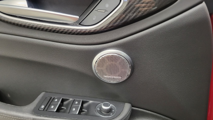 Zdjęcie przedmiotu: ALFA ROMEO GIULIA 2.0 Turbo Veloce TI Q4 aut Pojazd po długotrwałym postoju!