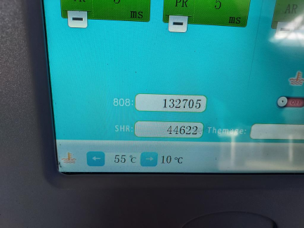 Zdjęcie przedmiotu: Cosmetic device Laser SHR + 808 STUDIO FIGURA