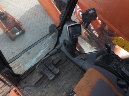 Zdjęcie przedmiotu: Koparka gąsiennicowa DOSSAN DX 530 LC-3
