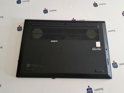 Zdjęcie przedmiotu: LENOVO THINKPAD P1 Gen 3 laptop 15.6'' Intel Xeon W-10855M 2.8 GHz / NVIDIA Quadro T2000 / 1000 GB SSD / 32 GB RAM