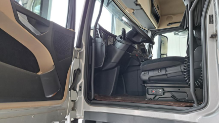 Zdjęcie przedmiotu: Mercedes-Benz Actros E6 18.0t