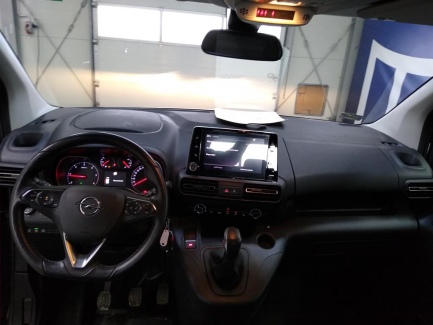 Zdjęcie przedmiotu: Opel Combo Life Essentia S&S