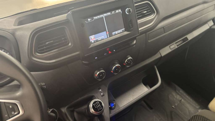 Zdjęcie przedmiotu: Renault Master FWD 2.3 dCi E6d 3.5t L3H2 Business
