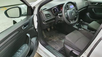 Zdjęcie przedmiotu: Renault Megane IV Grandtour 1.3 TCe FAP Life