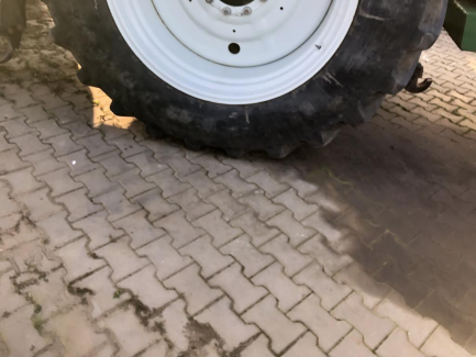 Zdjęcie przedmiotu: Steyr 6185 CVT Eco-Tech farm tractor