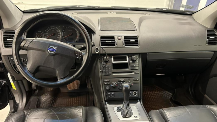 Zdjęcie przedmiotu: Volvo XC90 Pojazd pod długotrwałym postoju!