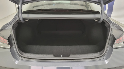 Zdjęcie przedmiotu: Hyundai Elantra 1.6 Smart