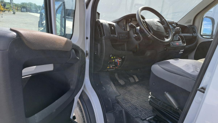 Zdjęcie przedmiotu: Peugeot BOXER 435 2.2 BlueHDi E6.2 3.5t L4H2 Premium Oświadczenie o utracie DR