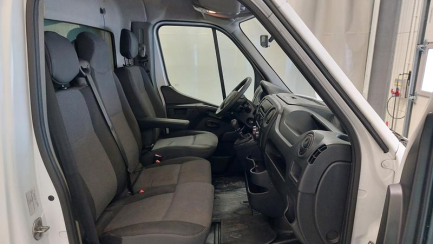 Zdjęcie przedmiotu: RENAULT/CARPOL MASTER FWD dCi E6 3.5t L3H1 Pack ClimS&S+E