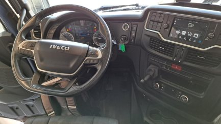 Zdjęcie przedmiotu: Iveco STRALIS E6d 18.0t LNG
