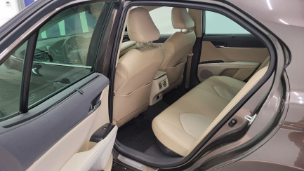 Zdjęcie przedmiotu: Toyota Camry 2.5 Hybrid Executive CVT