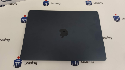 Zdjęcie przedmiotu: Notebook / Laptop Apple MacBook Air 15''. 8-rdzeniowy procesor M3 (GPU 10 rdzeni) / RAM 8GB / dysk 256GB SSD (p&oacute;łnoc), kod prod. MRYU3ZE/A