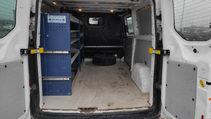 Zdjęcie przedmiotu: Ford Transit E5 3.3t L2 Trend