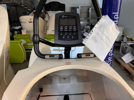 Zdjęcie przedmiotu: Cosmetic device STUDIO FIGURA Vacu Shaper by bike