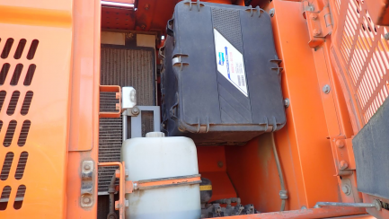 Zdjęcie przedmiotu: DOOSAN Infracore Co., Ltd. DX530LC-3 tracked excavator