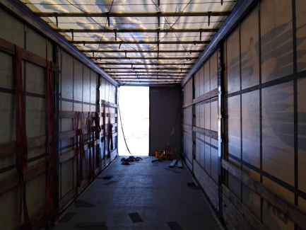 Zdjęcie przedmiotu: K&auml;ssbohrer Maxima Тентований (&laquo;фіранка&raquo;)