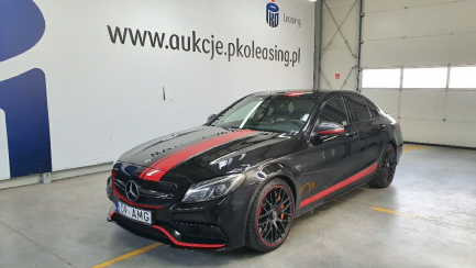 Zdjęcie przedmiotu: Mercedes-benz C63 AMG