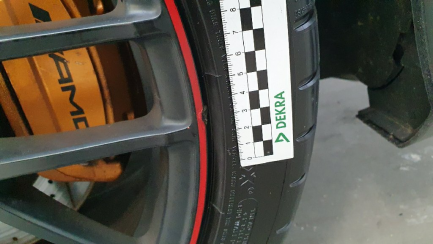 Zdjęcie przedmiotu: Mercedes-benz C63 AMG