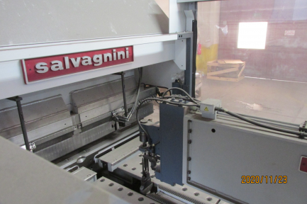 Zdjęcie przedmiotu: SALVAGNINI P2 Performer bending center - a CNC device designed for bending metal sheets up to 2 mm thick.