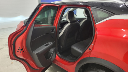 Zdjęcie przedmiotu: Renault Captur 1.3 TCe mHEV Techno EDC