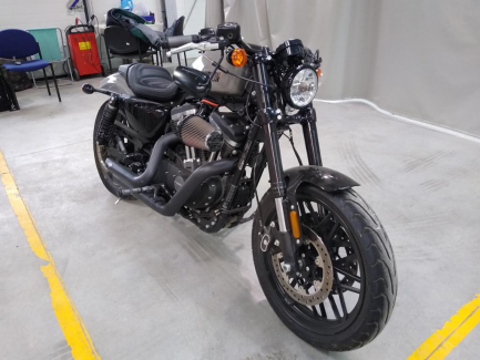 Zdjęcie przedmiotu: Harley Davidson Sportster Roadster
