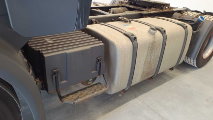 Zdjęcie przedmiotu: SCANIA R450 LA 4x2 HNA Highline SCR E6 19.0t DR zatrzymany elektronicznie Cepik informacja o odczycie przebiegu 