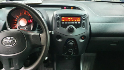 Zdjęcie przedmiotu: Toyota Aygo 1.0 VVT-i X EU6