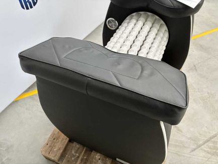 Zdjęcie przedmiotu: STUDIO FIGURA Roll Shaper IR massage device