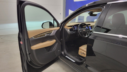 Zdjęcie przedmiotu: Cadillac XT6