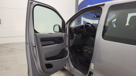 Zdjęcie przedmiotu: Citroen JUMPY Kombi 1.5 BlueHDi M 2,8t