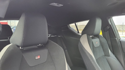 Zdjęcie przedmiotu: Toyota C-HR 1.8 Hybrid GPF GR Sport