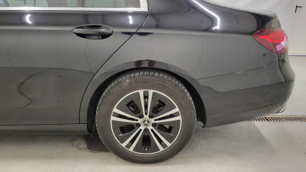 Zdjęcie przedmiotu: Mercedes-benz E 220 d