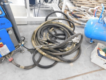 Zdjęcie przedmiotu: A set for spraying and polyurethane injection