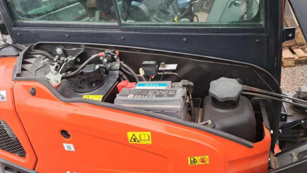 Zdjęcie przedmiotu: KUBOTA KX030-4 crawler mini excavator with attachments