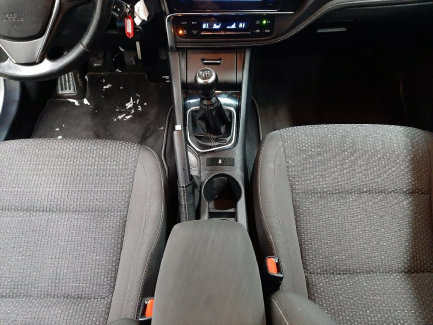 Zdjęcie przedmiotu: Toyota Corolla 1.6 Comfort