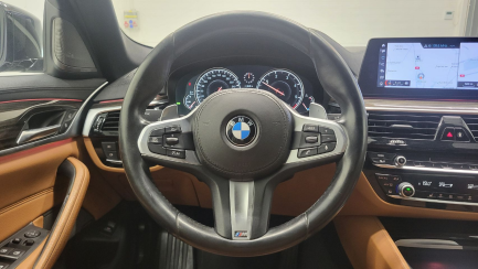 Zdjęcie przedmiotu: BMW 520d xDrive Luxury Line sport-aut