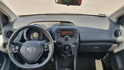 Zdjęcie przedmiotu: Toyota Aygo 1.0 VVT-i X + LPG