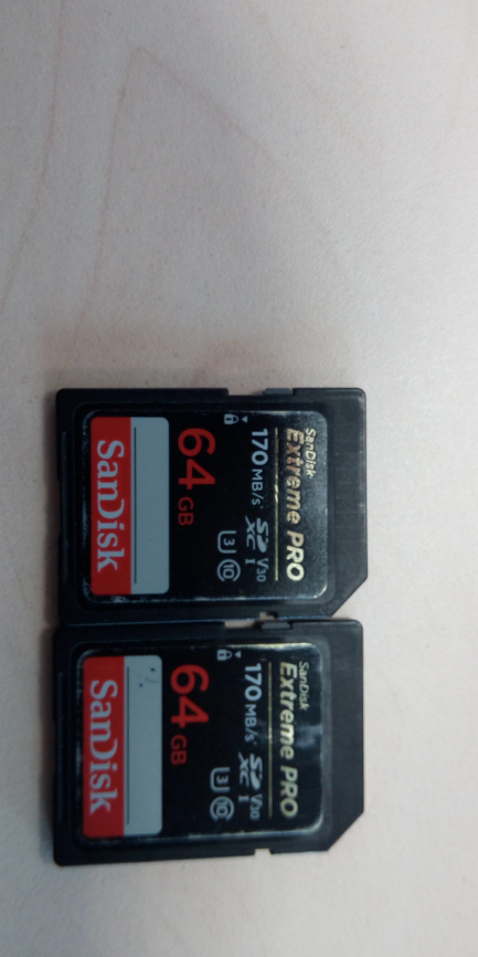 Zdjęcie przedmiotu: Photographic equipment set (CARL ZEISS Batis 25 mm f / 2 / Sony E lens, MARUMI Fit filter + Slim Protect 62mm, QUADRALITE Stroboss 36 Sony lamp, LOWEPRO ProTactic BP 450 AW II backpack, SANDISC 64GB memory cards)