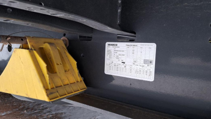 Zdjęcie przedmiotu: KASSBOHRER MEGA Skrzyniowa