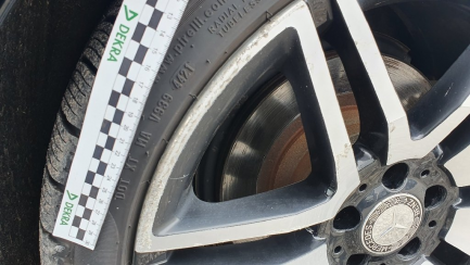 Zdjęcie przedmiotu: Mercedes-benz CLS550 sedan